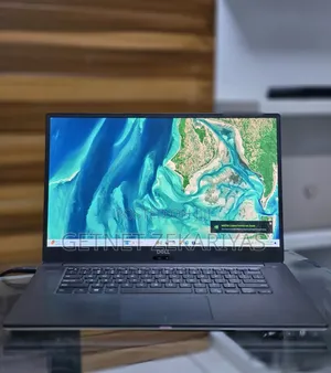 New Laptop Dell Precision 15 3520 16GB Intel Core I9 SSD 512GB